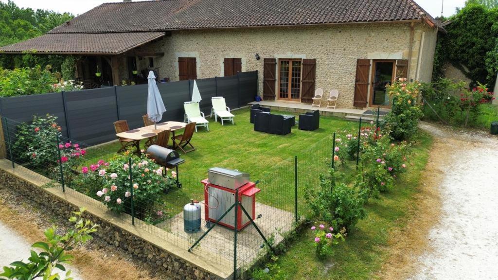 Ferienwohnung Chez Lucia A 15Min De Perigueux A 6Km Autoroute A89 Eglise-Neuve-de-Vergt Exterior foto